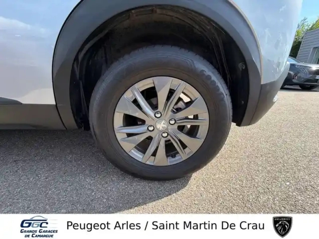 Peugeot 2008 puretech 130 s&amp;s bvm6 — photo 11