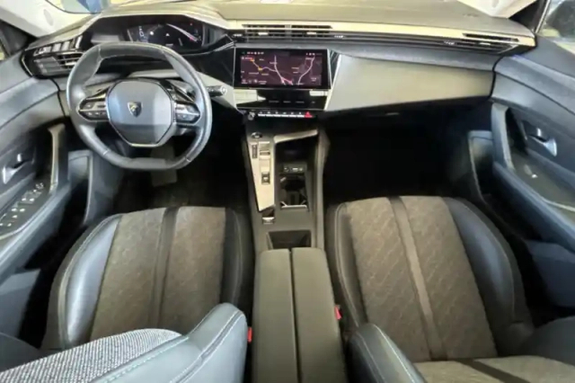 Peugeot 408 puretech 130 ch s&amp;s eat8 — photo 16
