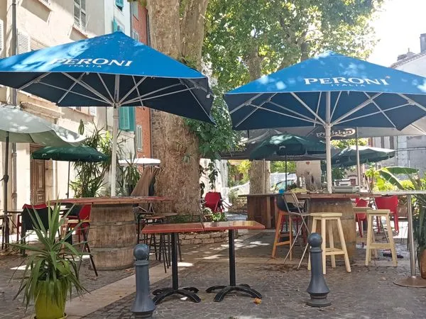 Licence 4 bar restaurant