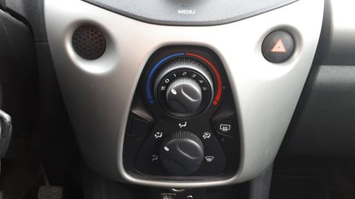 Peugeot 108 1.0 VTi 69 - Active – 2014 – 160316 km – Essence – Boîte Manuelle — photo 15