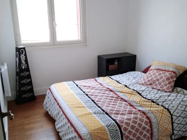 T3 - 70m2 - rue Emile Zola Grenoble - 820 euros