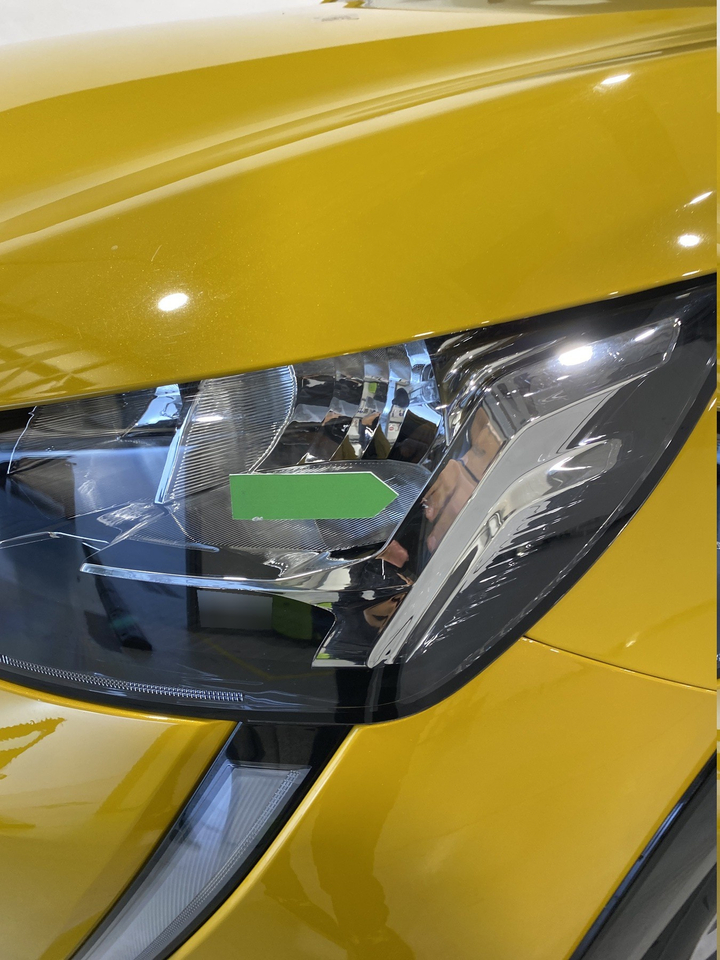 Peugeot 208 — photo 31