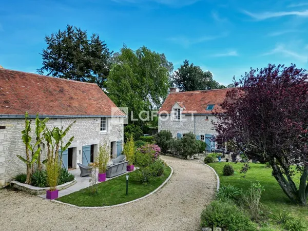Maison 10 pièces 290 m²