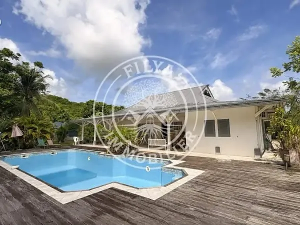 Maison 5 pièces 172 m²