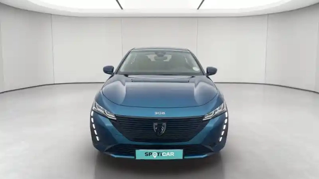 Peugeot 308 hybrid 145 e-dcs6 — photo 9