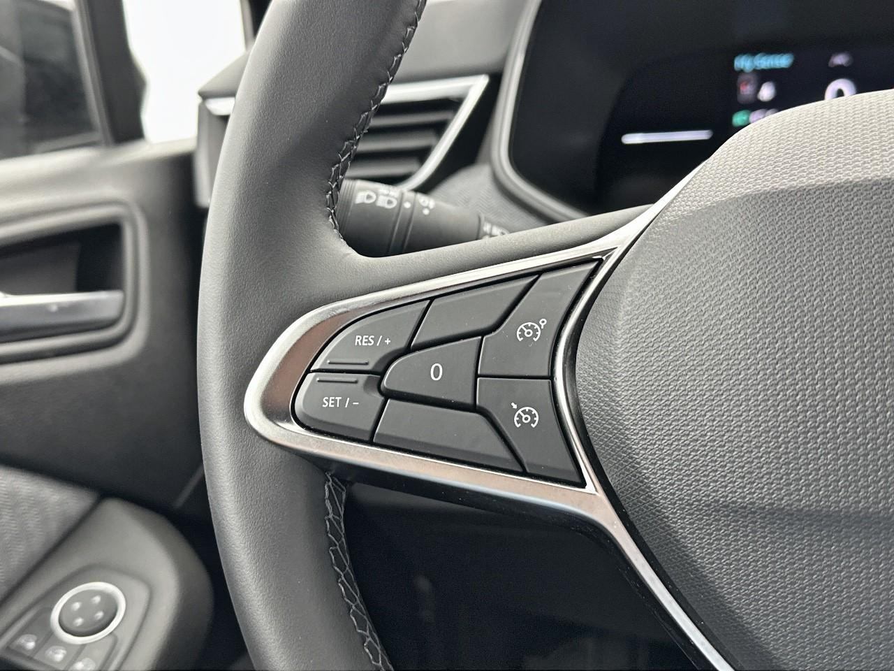 Renault Clio tce 90 ch gsr2 techno — photo 17