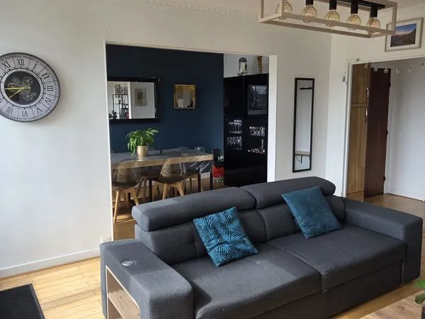 Appartement 3 pièces - 75 m² - Lumineux - Dernier étage - Balcon