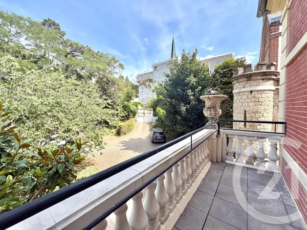 Appartement 6 pièces 171 m²