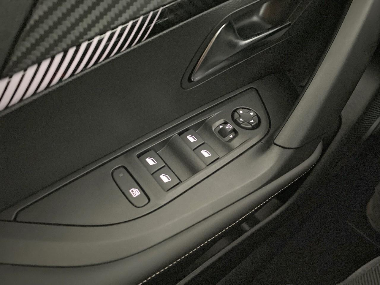 Peugeot 2008 hybrid 145 ch e-dcs6 allure — photo 20