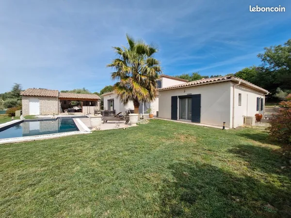 Part. Vends villa 6 p piscine garage +annexes