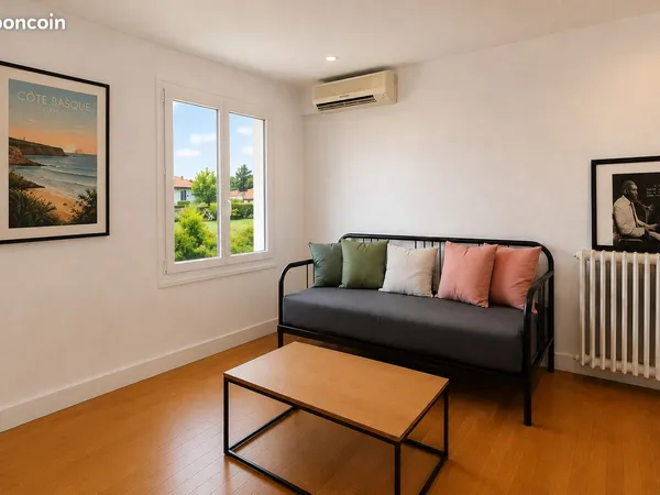 T4 MEUBLÉ 70 m² - 3 CHAMBRES - TERRASSE - JARDIN - 3 PARKINGS