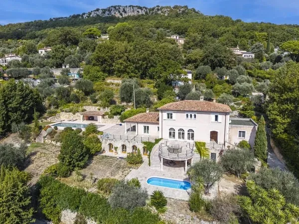 6 Chambres - Villa - Alpes-Maritimes - Vente - 11025