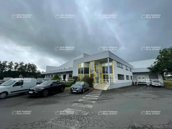 Local d'activité 8015 m²