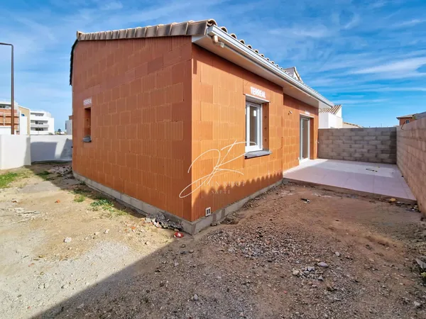 Maison neuve plain pied T4 2 chambres 72 m² garage
