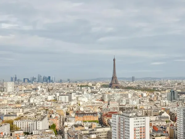 Appartement lumineux 5 pièces avec balcon Paris 15