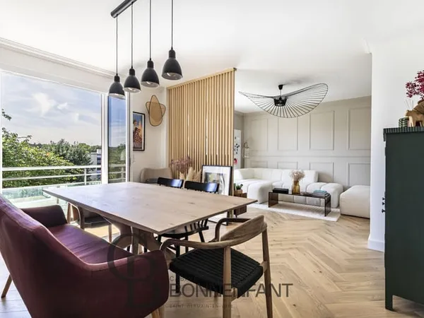 Appartement - 87,38 m2 - 5 pièces- 3 chambres - balcon
