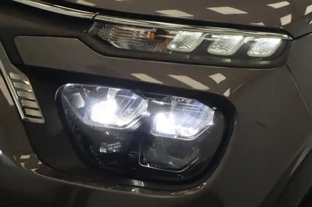 Citroën C3 bluehdi 100 s&amp;s bvm6 — photo 32