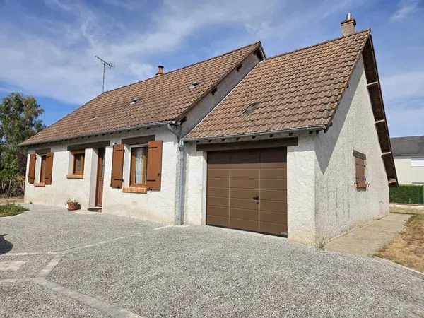 Pavillon au calme, jardin, garage et combles aménageables