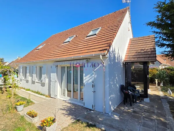 Maison familiale 4 chambres avec garage et jardin