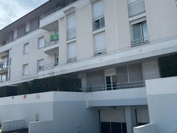 Place de parking quartier Madelaine