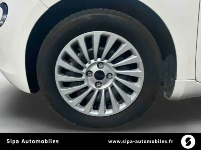 Fiat 500 e 118 ch — photo 9