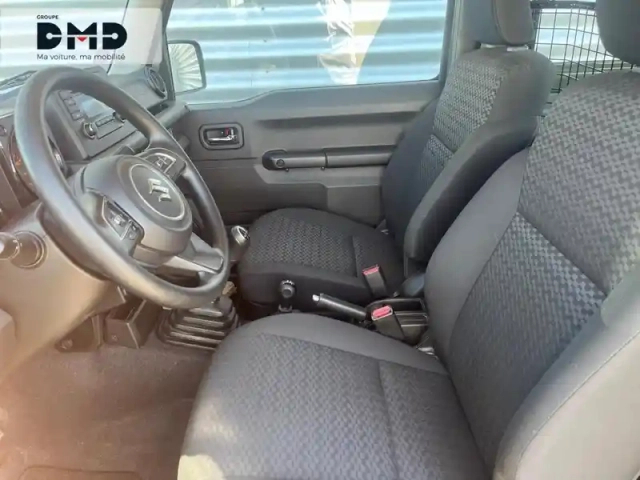 Suzuki Jimny 1.5 vvt privilège — photo 9