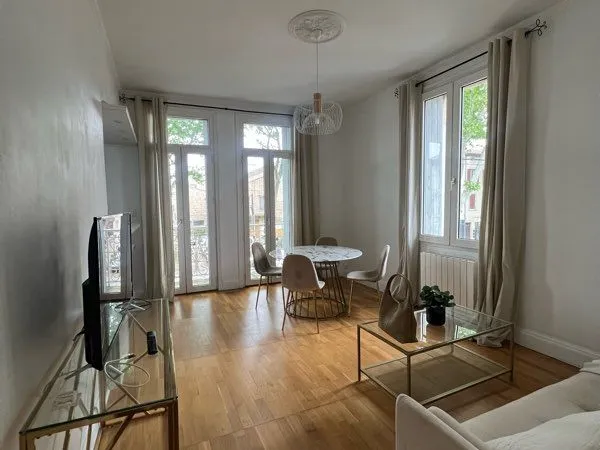 Bel appartement T2 bis à louer meublé