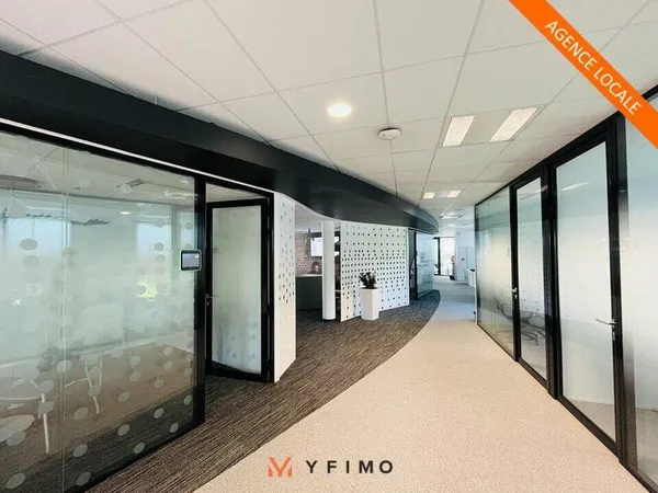 Bureaux 1441 m²