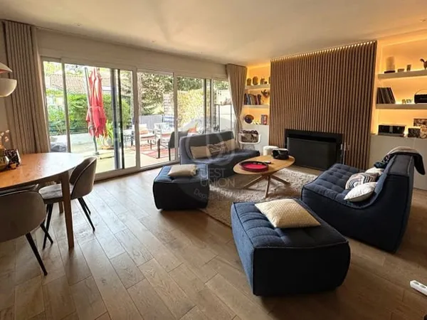 Appartement 5 pièces 136 m²