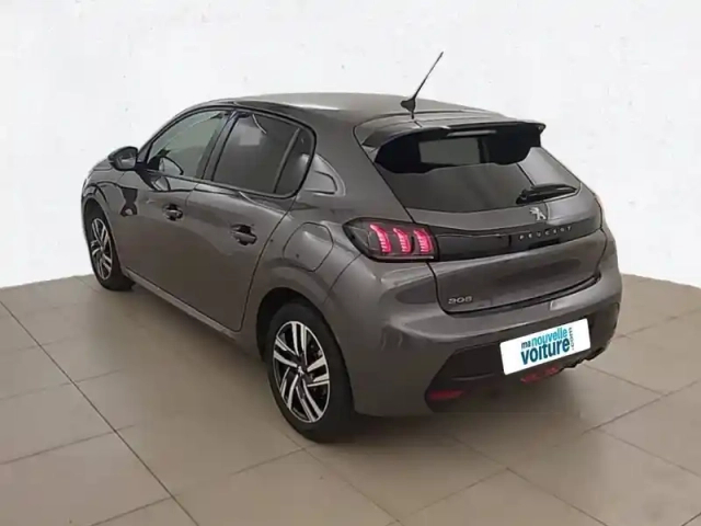 Peugeot 208 puretech 100 s&amp;s eat8 — photo 31