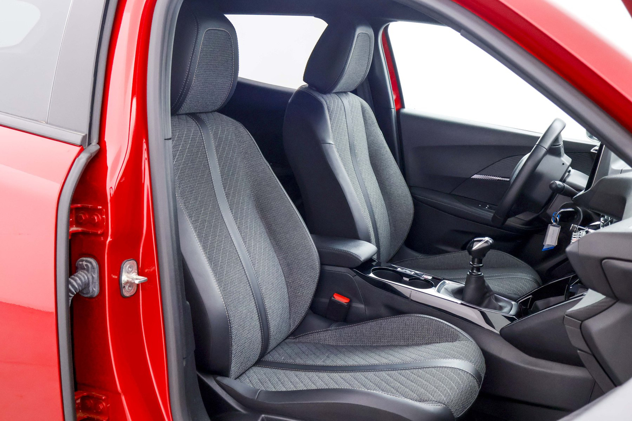 Peugeot 2008 — photo 14