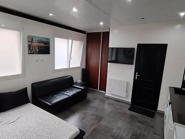 Studio 23m2 Bordeaux centre (rue malbec)