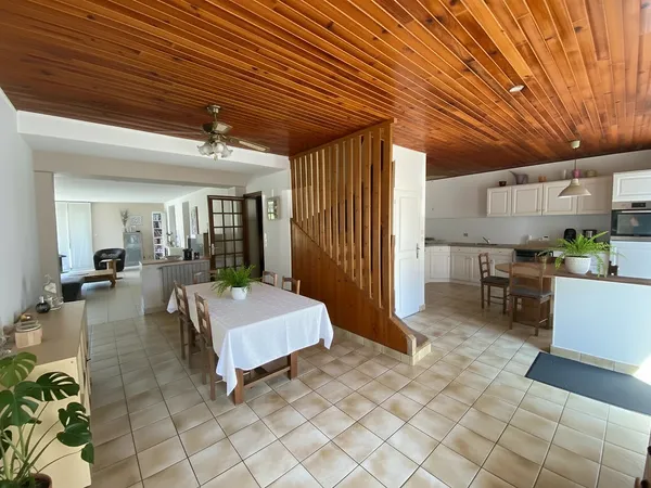 Maison 8 pièces 148 m²