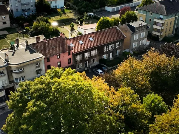 Immeuble de rapport - 4 appartements loués - 210 m²