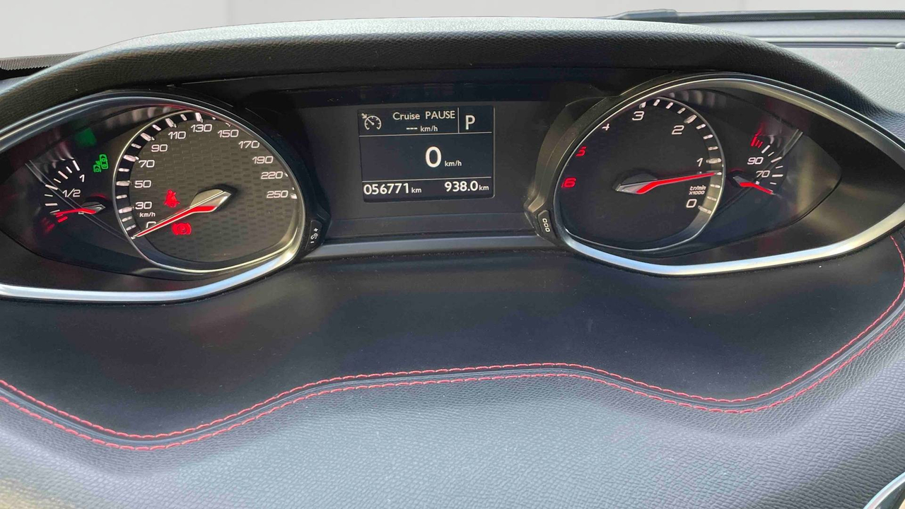 Peugeot 308 2.0 BlueHDi 180ch S&amp;S EAT6 — photo 18