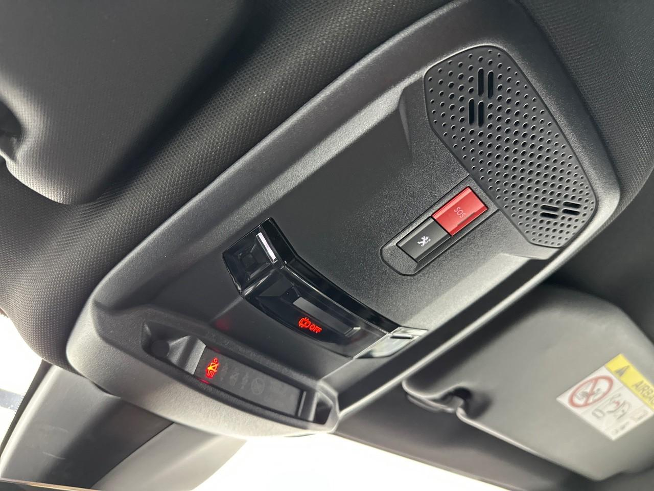 Peugeot 208 electrique 50 kwh 136ch gt — photo 32