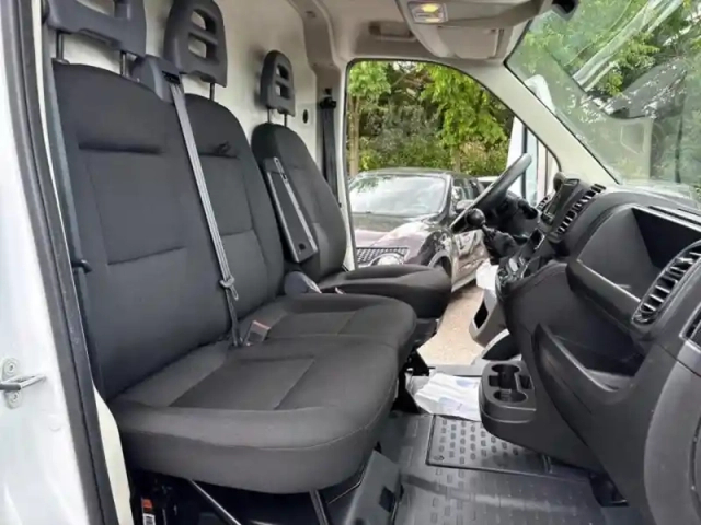 Fiat Ducato fg mh2 3.3 140ch s&amp;s pack premium connect — photo 10