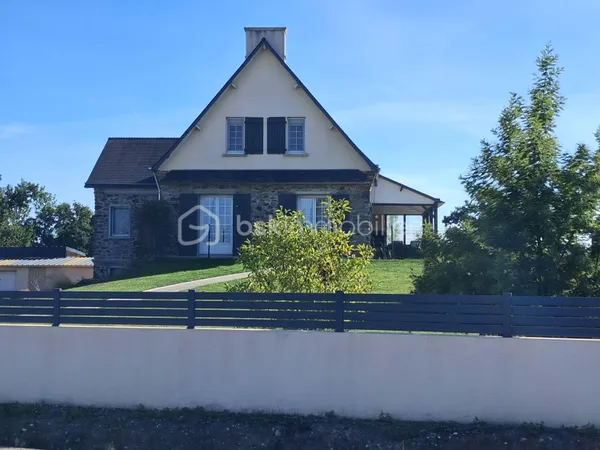 Maison 9 pièces 145 m²
