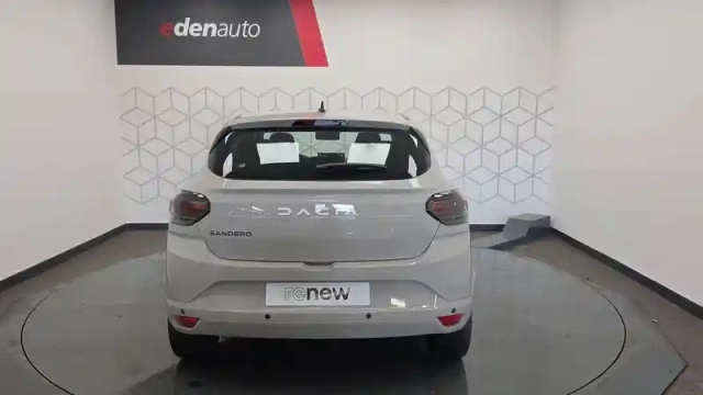 Dacia Sandero sce 65 — photo 6