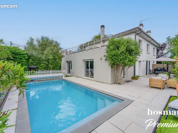 Maison 7 pièces 205 m²
