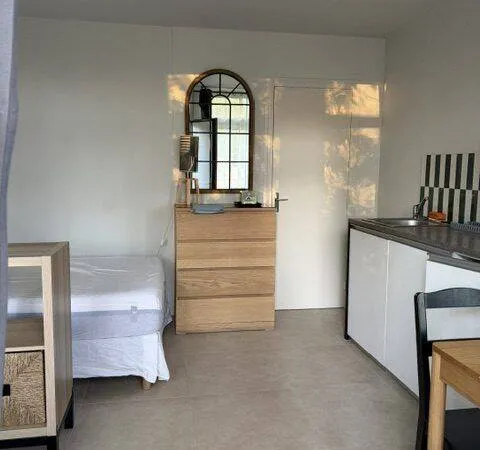 Studio 1 pièce 20 m²