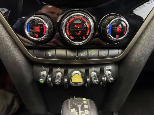 Mini Mini countryman 125 - 95 ch all4 bva6 — photo 26