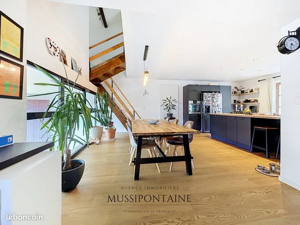 Maison 6 pièces 143 m²