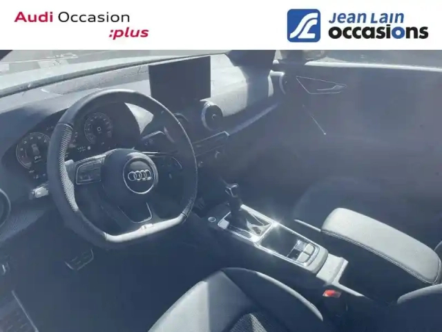 Audi Q2 35 tfsi 150 s tronic 7 — photo 11