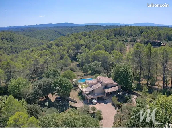 Villa 4 pièces 130 m²