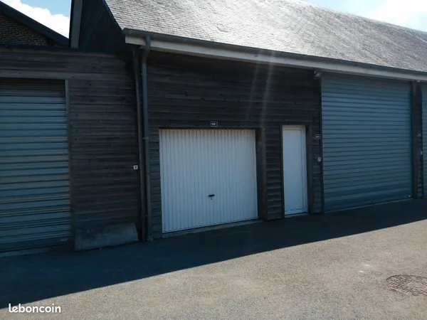 Location grand garage 35m2 - EU 76260
