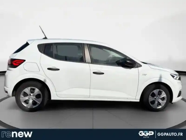 Dacia Sandero 1.0 eco-g 100ch essential — photo 6