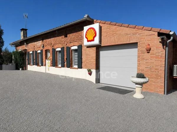 Propriété 8 pièces 240 m²