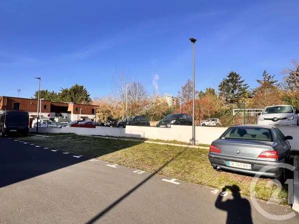 Parking 11 m²