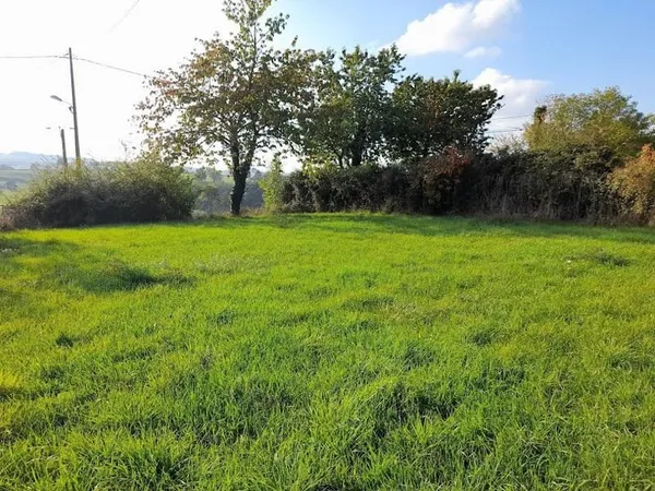 Terrain 644 m²
